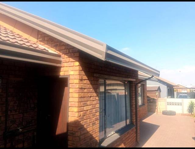 3 BEDROOM PROPERTY TO RENT IN NGUNI SECTION
